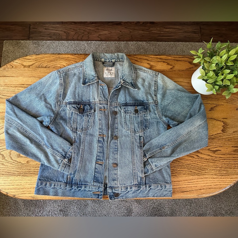 Women’s Vintage Denim Co. EST 1969 Jacket. Size 8